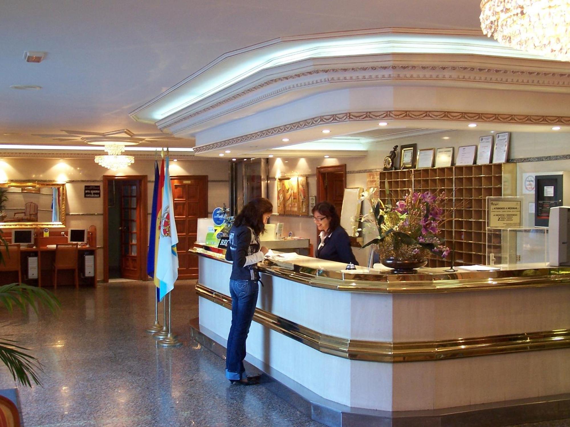 Hotel Nuevo Vichona Sanxenxo Bagian luar foto